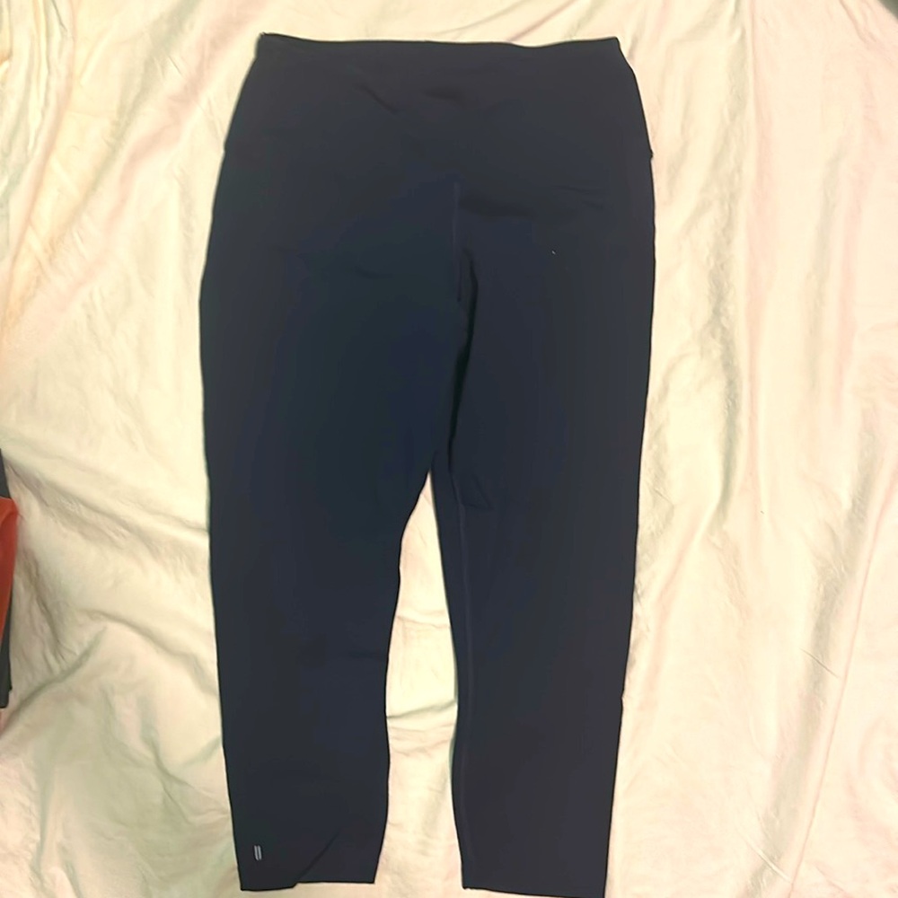 Nobull navy blue high waisted crop tights. Size medium.